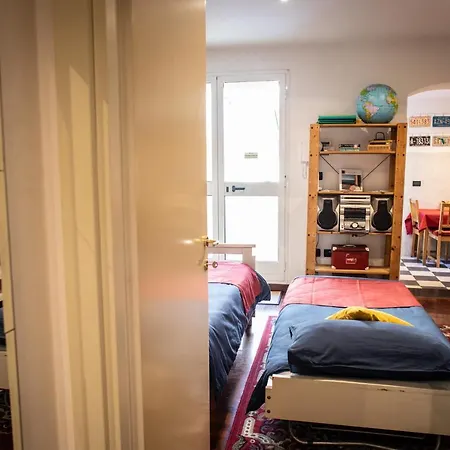 Apartment Giardino In Centro Storico -appartamento Con Giardino, Centro Storico, Acquario Genoa