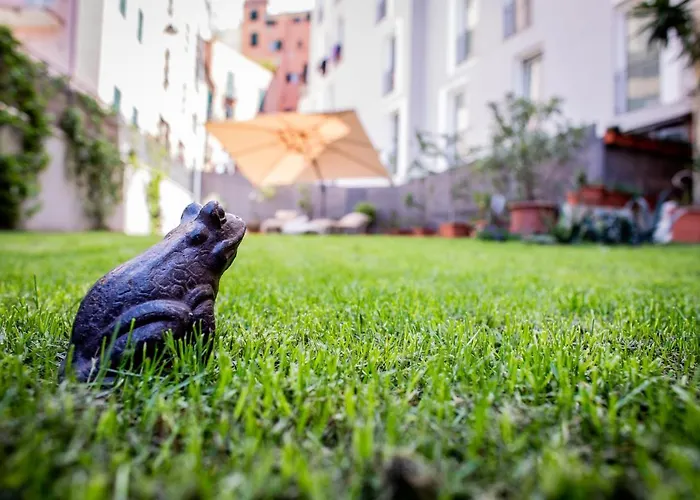 Apartment Giardino In Centro Storico - Con Giardino, Centro Storico, Acquario Genua